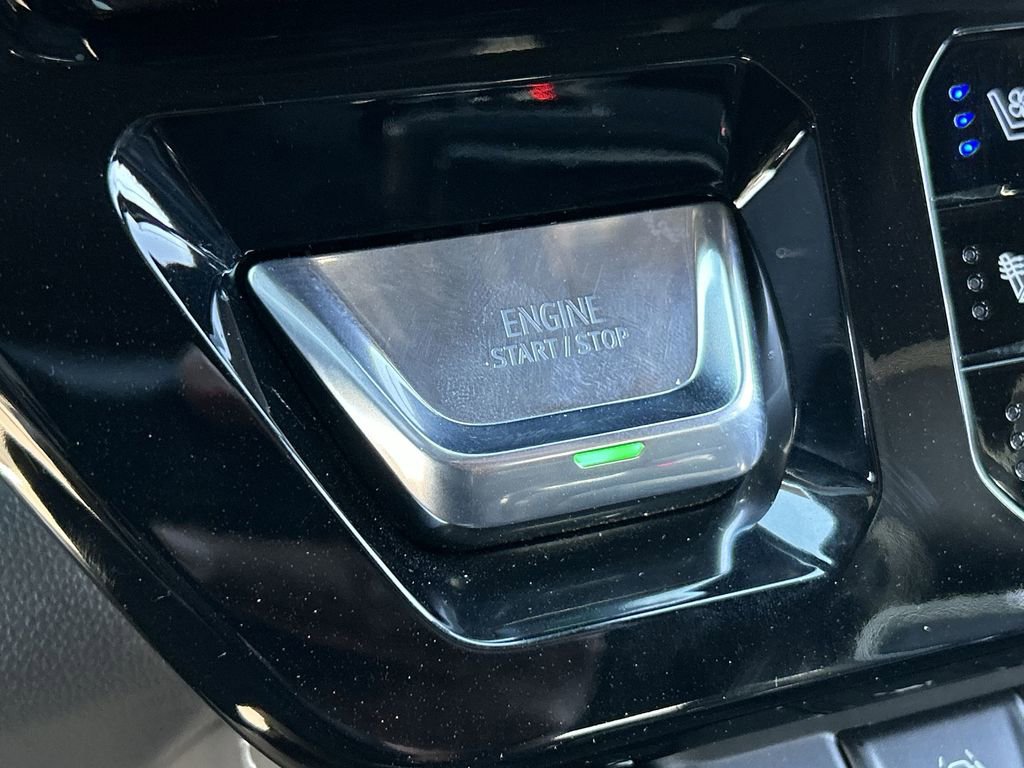 Used 2025 GMC Sierra 1500 AT4X image 17