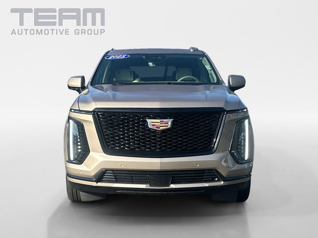 Used 2025 Cadillac Escalade Sport Platinum w/ LPO, ONYX Package AWD/4WD image 2