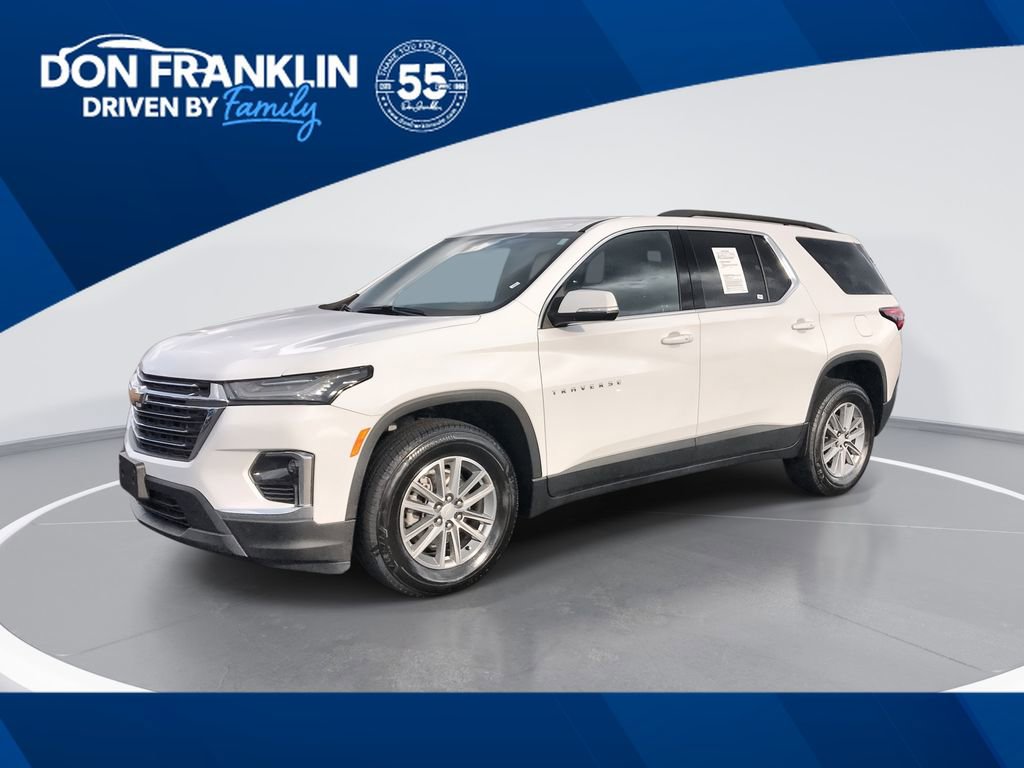 Used 2023 Chevrolet Traverse LT image 1