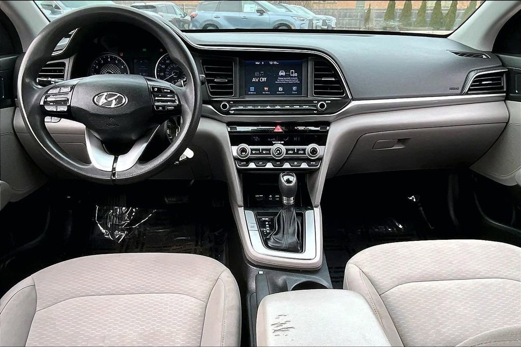 Used 2020 Hyundai Elantra SEL FWD image 21