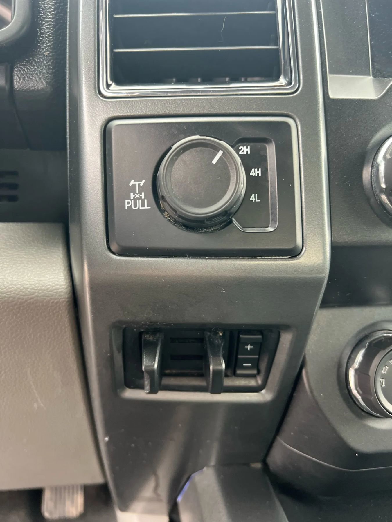 Used 2021 Ford F250 XLT w/ XLT Premium Package image 17