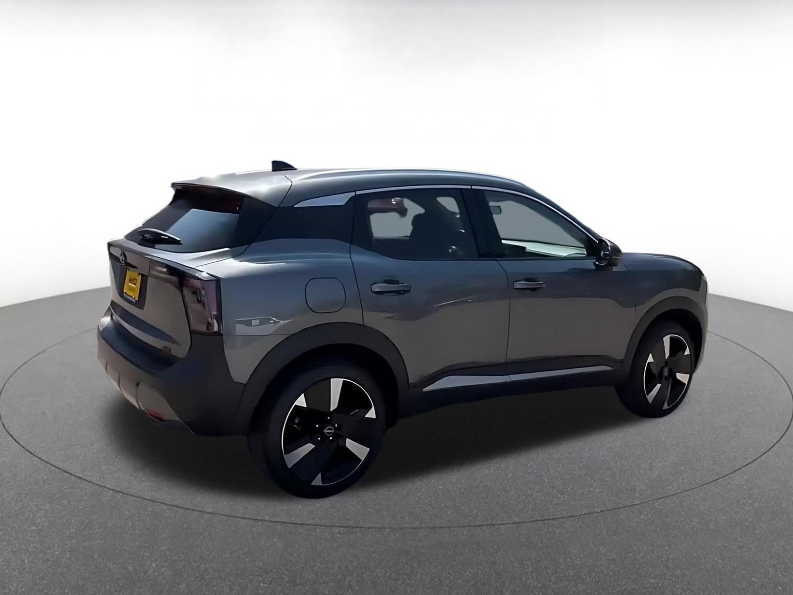 Used 2026 Nissan Kicks SR FWD image 12