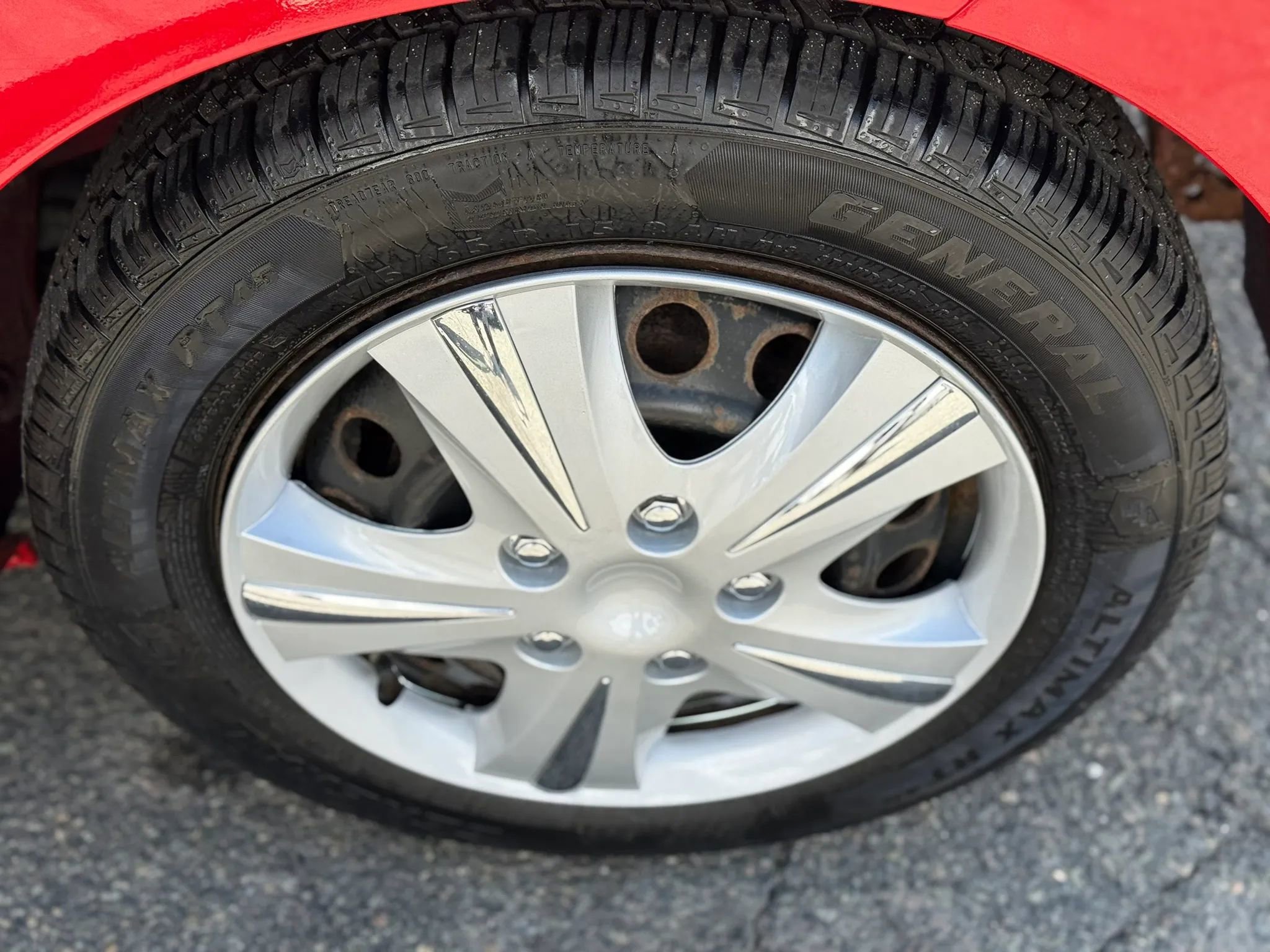 Used 2012 Toyota Prius C One FWD image 32