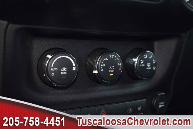 Used 2015 Jeep Wrangler Unlimited Sahara w/ Katzkin Premium Leather Group image 32