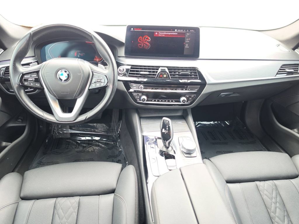 Used 2021 BMW 530i w/ Convenience Package RWD image 10