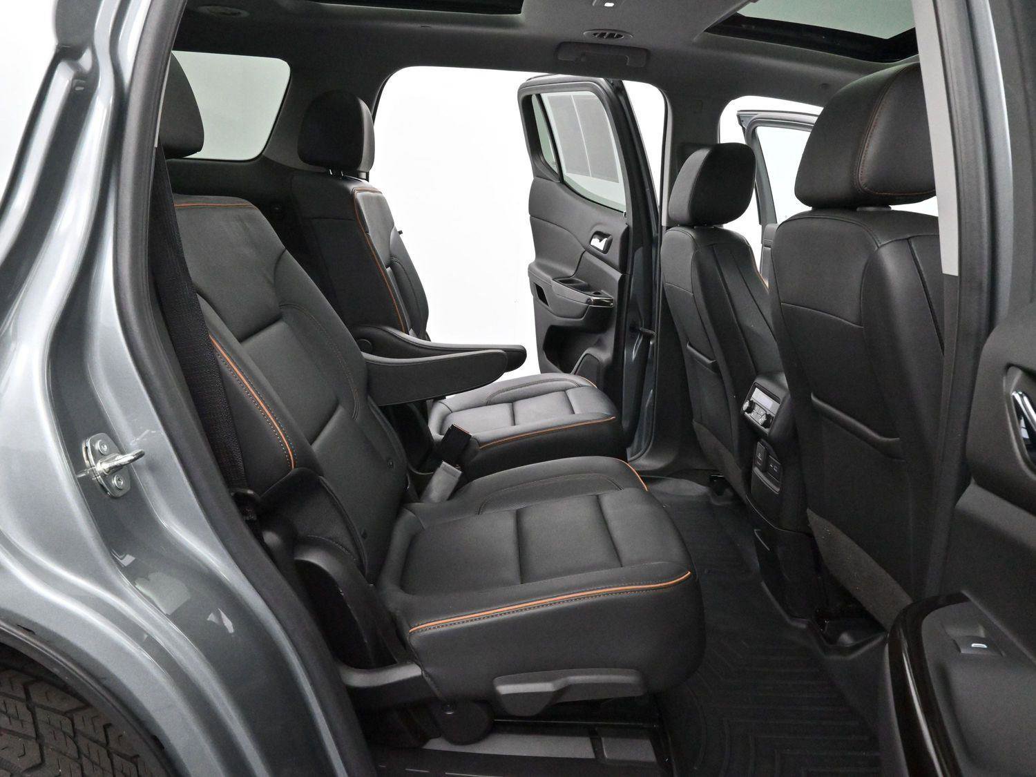 Used 2023 GMC Acadia AT4 w/ Technology Package image 39