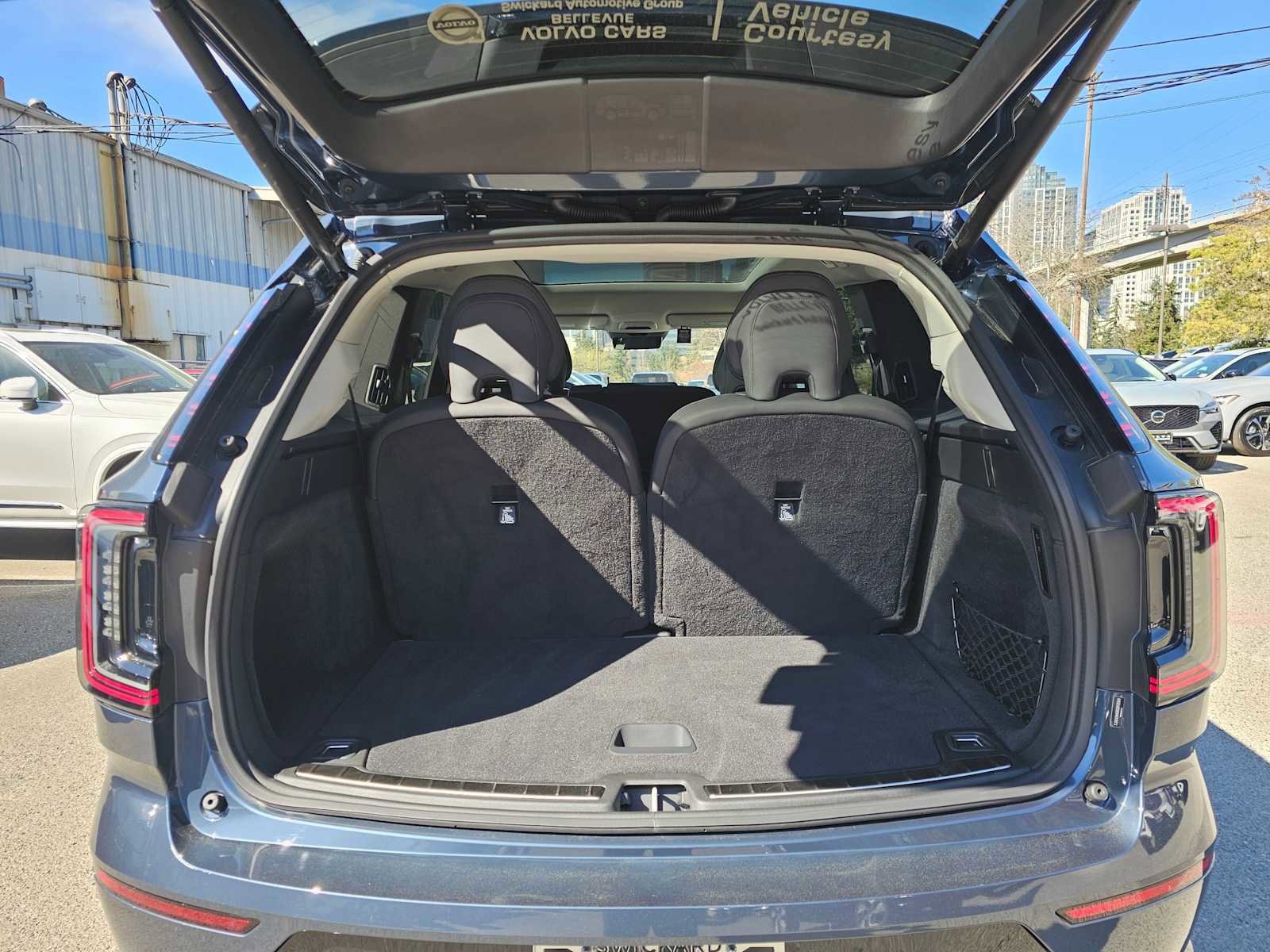 Used 2025 Volvo EX90 Plus image 14