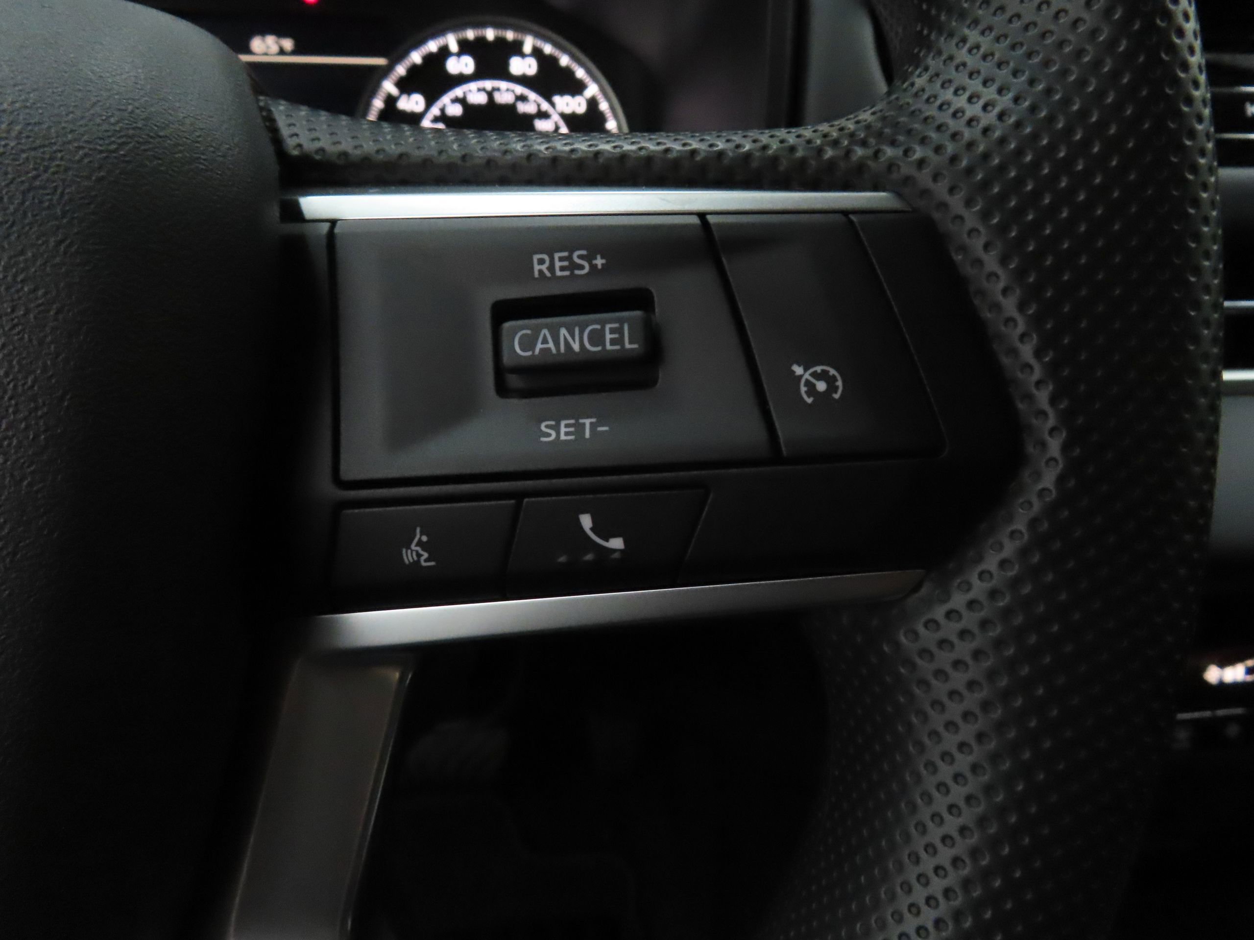 New 2026 Mitsubishi Outlander ES image 12