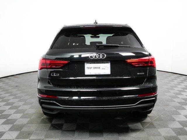 Certified 2025 Audi Q3 2.0T Premium Plus w/ Premium Plus Package AWD/4WD image 26