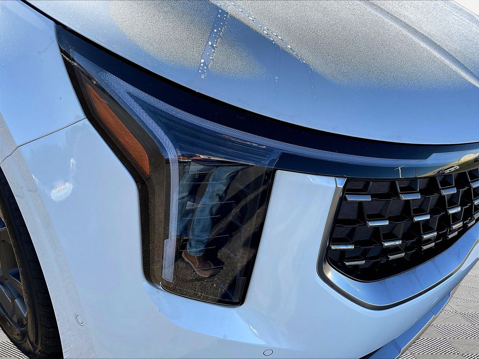 New 2027 Kia Carnival SX FWD image 8