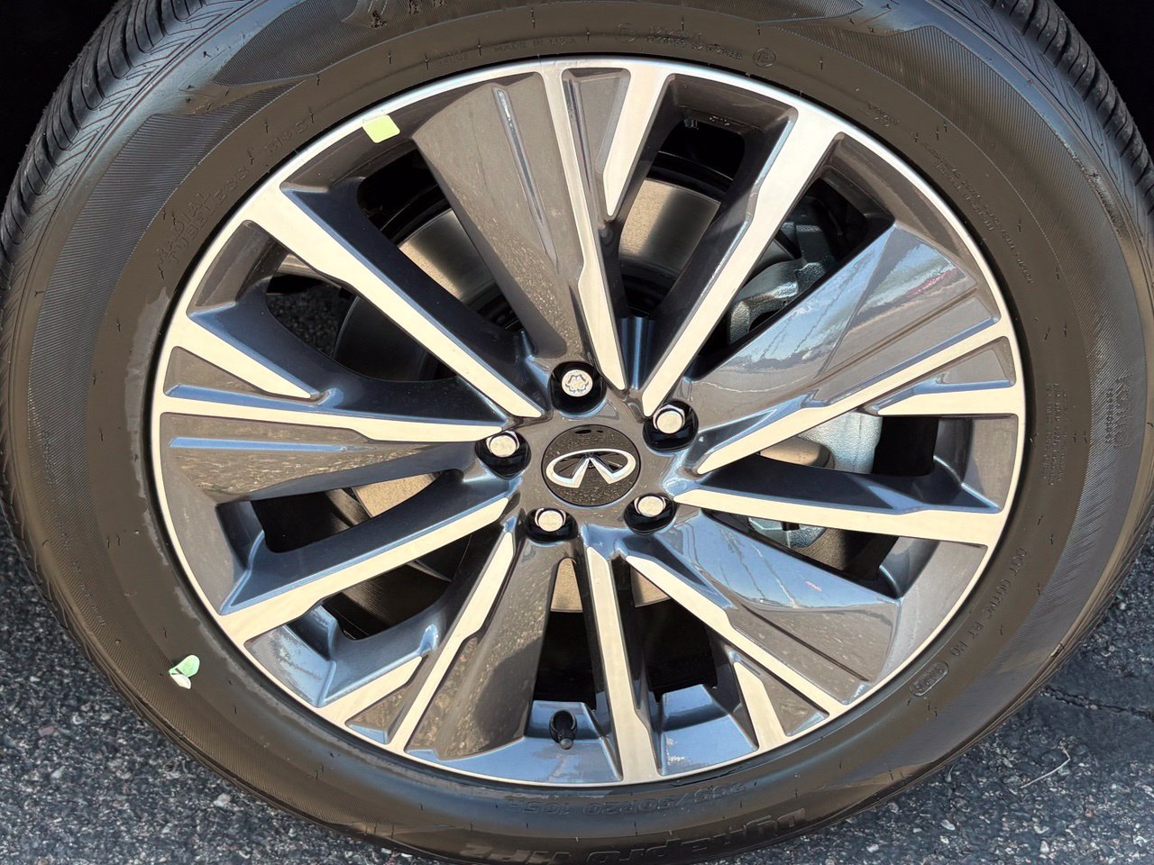New 2027 INFINITI QX60 Luxe FWD image 10