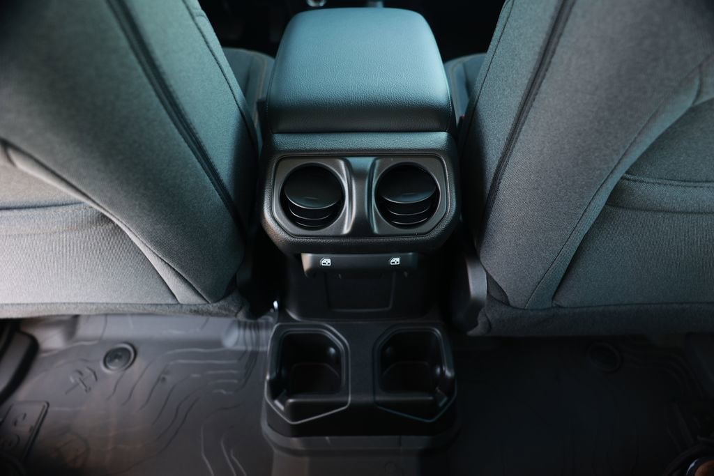 New 2026 Jeep Gladiator Sport image 28