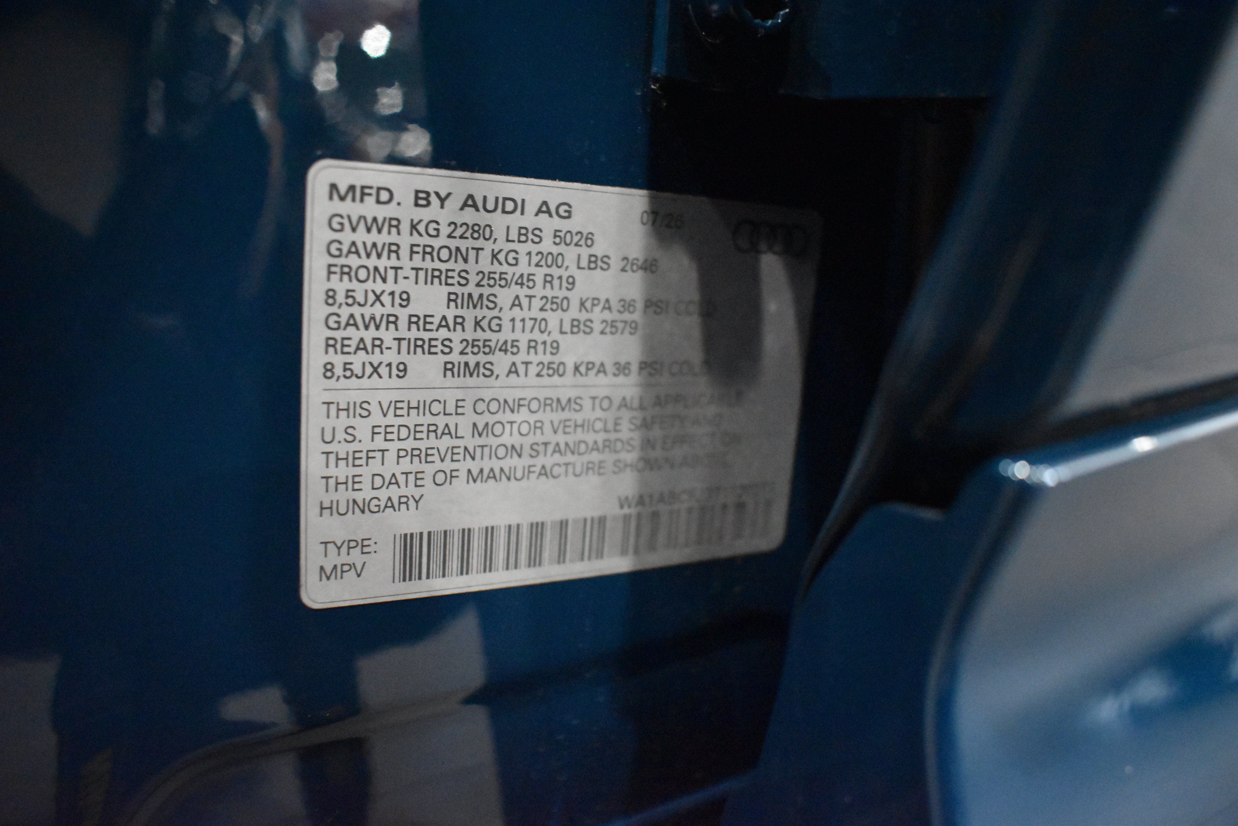 New 2026 Audi Q3 quattro 2.0T AWD/4WD image 32