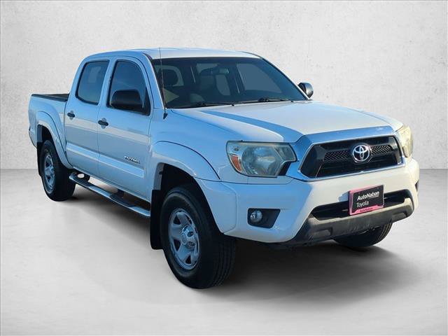 Used 2014 Toyota Tacoma PreRunner w/ SR5 Package RWD image 3
