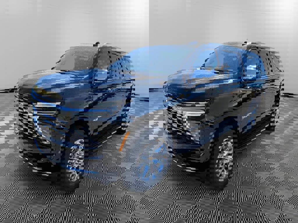 New 2026 Chevrolet Suburban Premier image 3