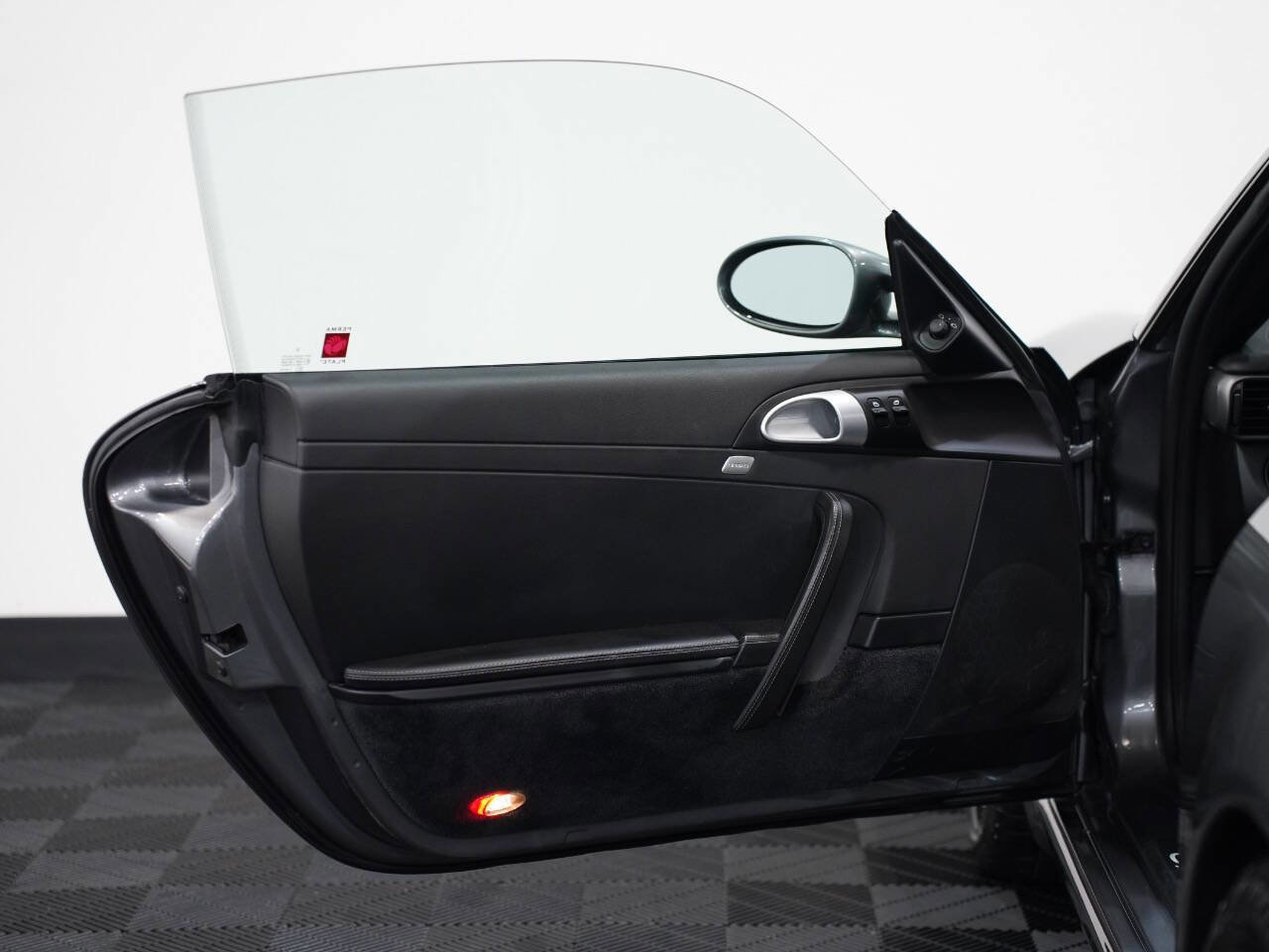 Used 2007 Porsche 911 GT3 image 23