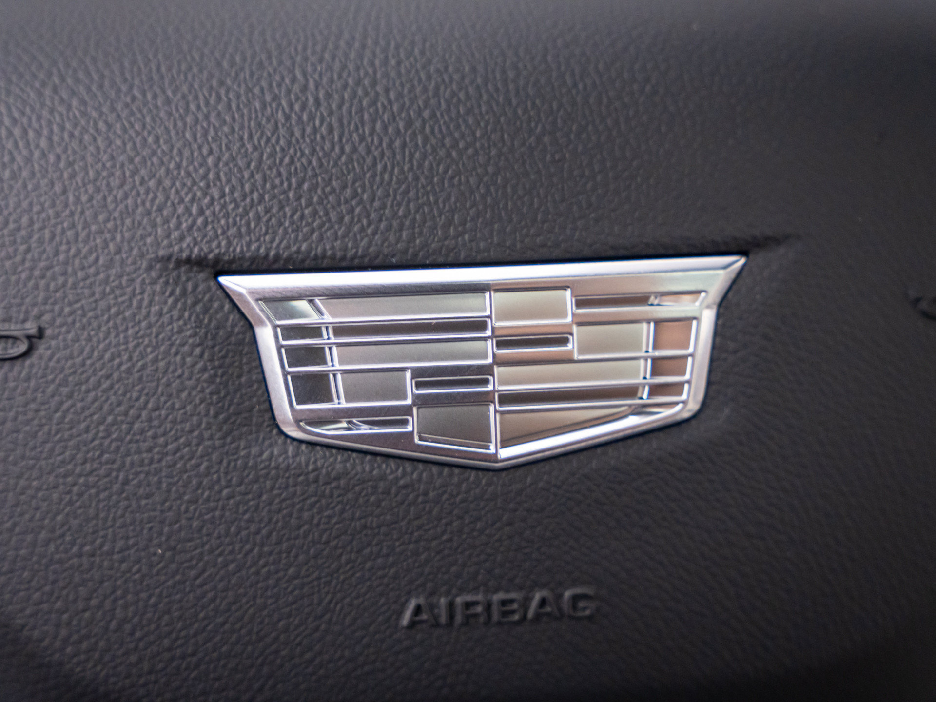 New 2027 Cadillac Vistiq Sport w/ LPO, Floor Liner Package AWD/4WD image 31