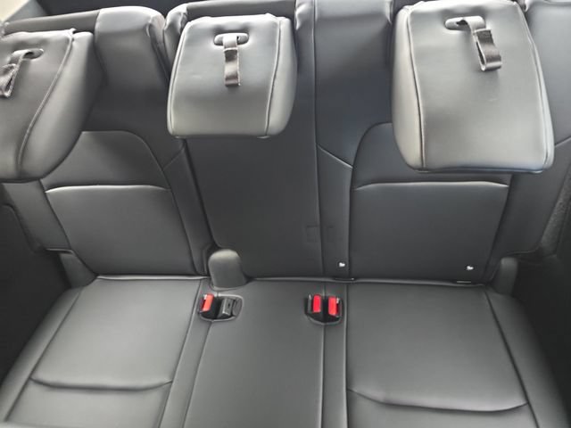 Certified 2025 Nissan Pathfinder Platinum w/ Cargo Package AWD/4WD image 18