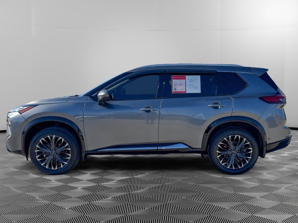 Used 2024 Nissan Rogue Platinum w/ Platinum Premium Package image 8