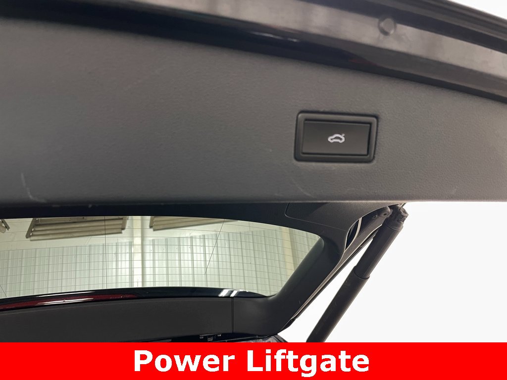 Used 2018 Volkswagen Tiguan SEL image 42