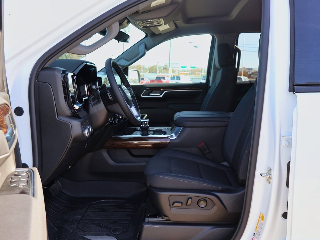 New 2026 GMC Sierra 1500 Elevation image 7