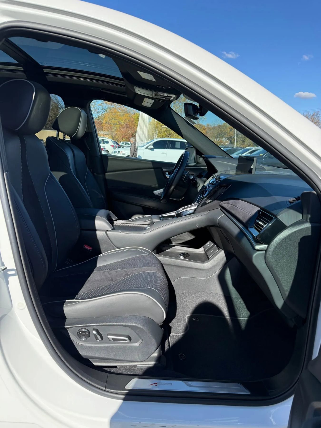 Used 2021 Acura RDX A-Spec image 17