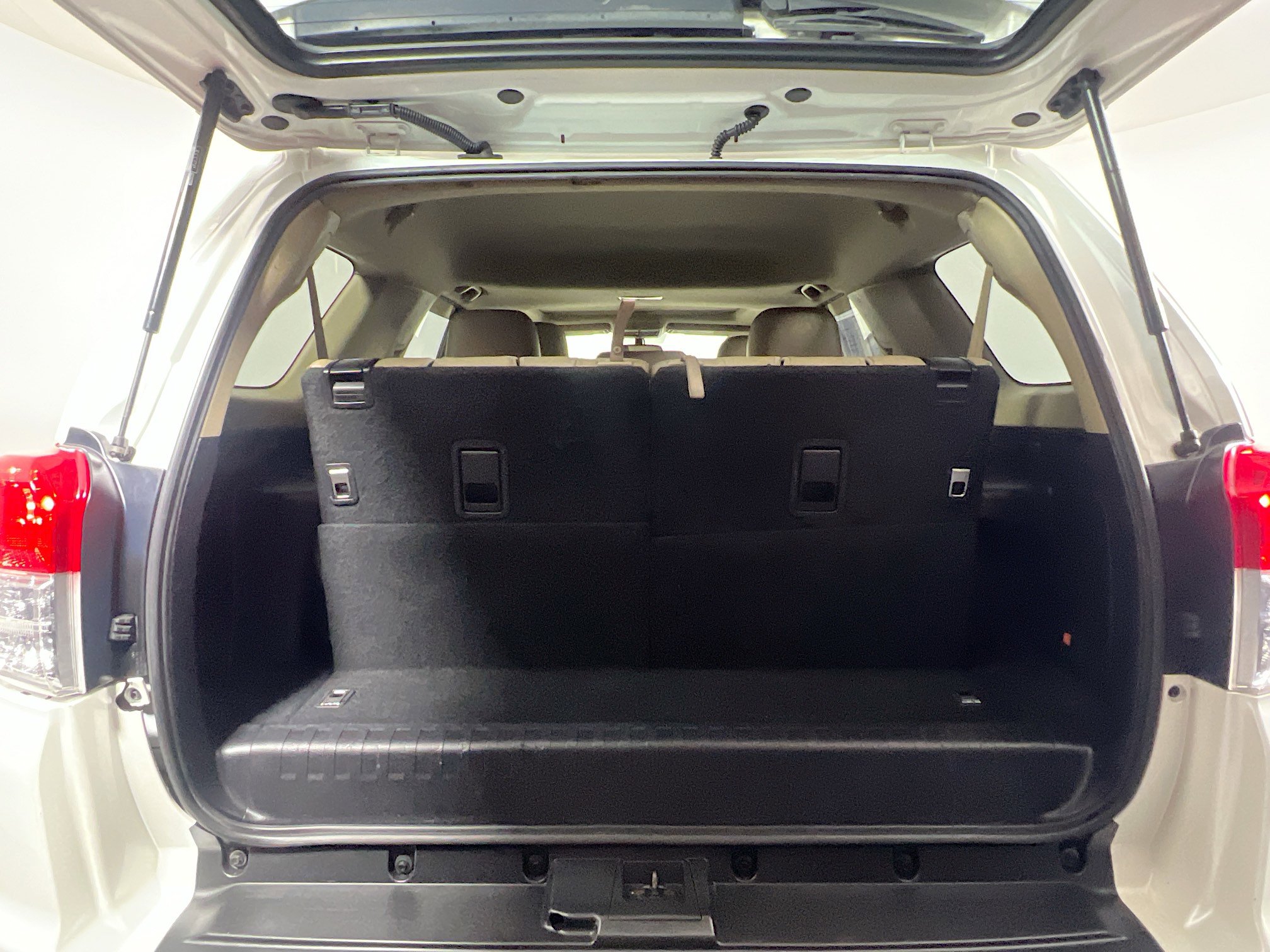 Used 2013 Toyota 4Runner Limited image 34