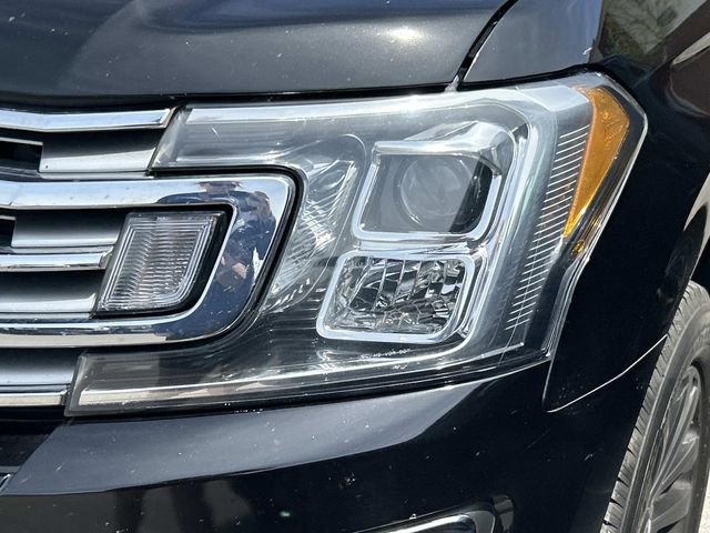 Used 2019 Ford Expedition Limited w/ Driver Assistance Package AWD/4WD image 8