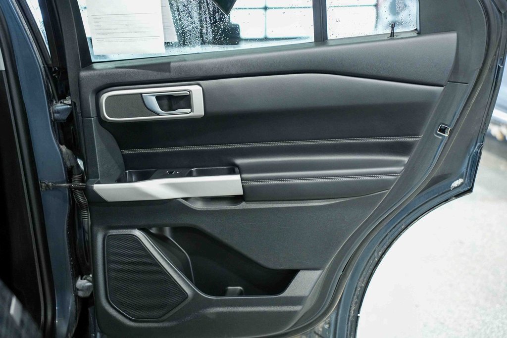 Used 2024 Ford Explorer XLT image 14