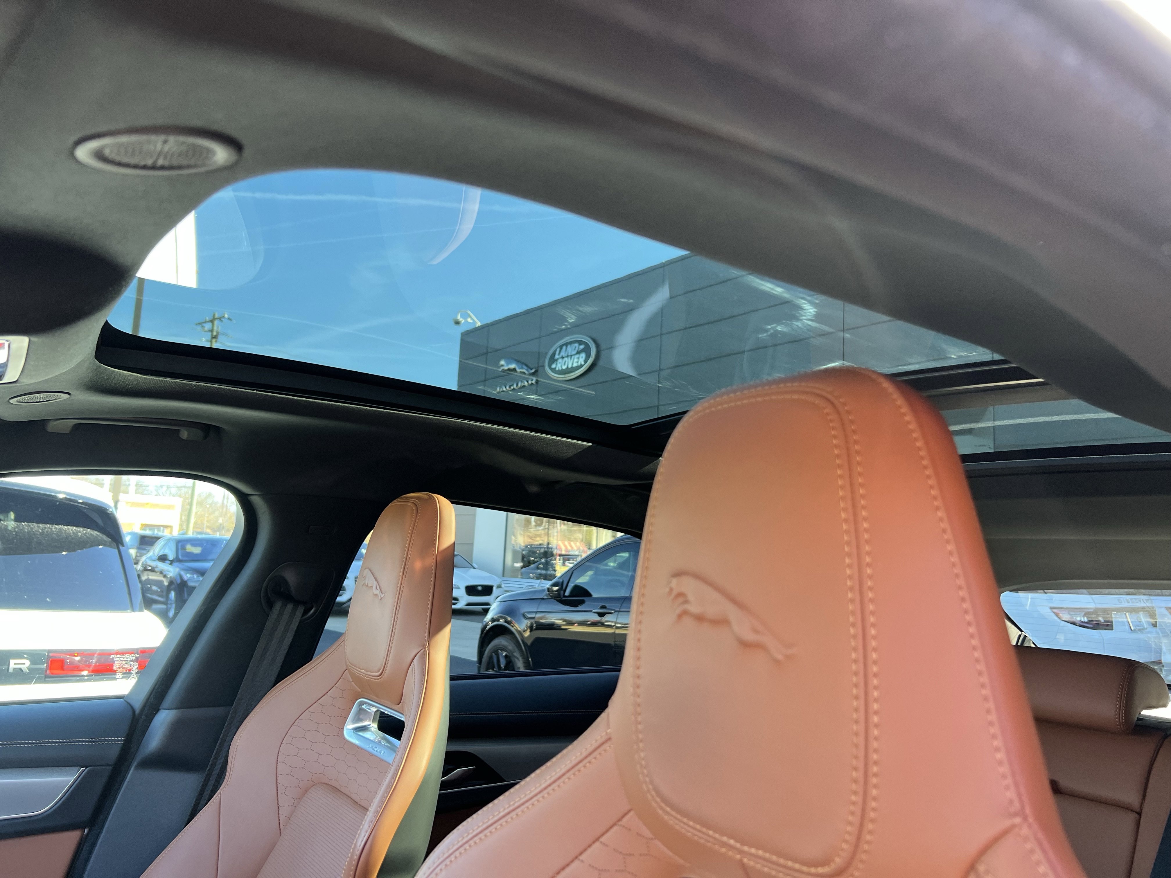 Certified 2025 Jaguar F-PACE R-Dynamic S image 18