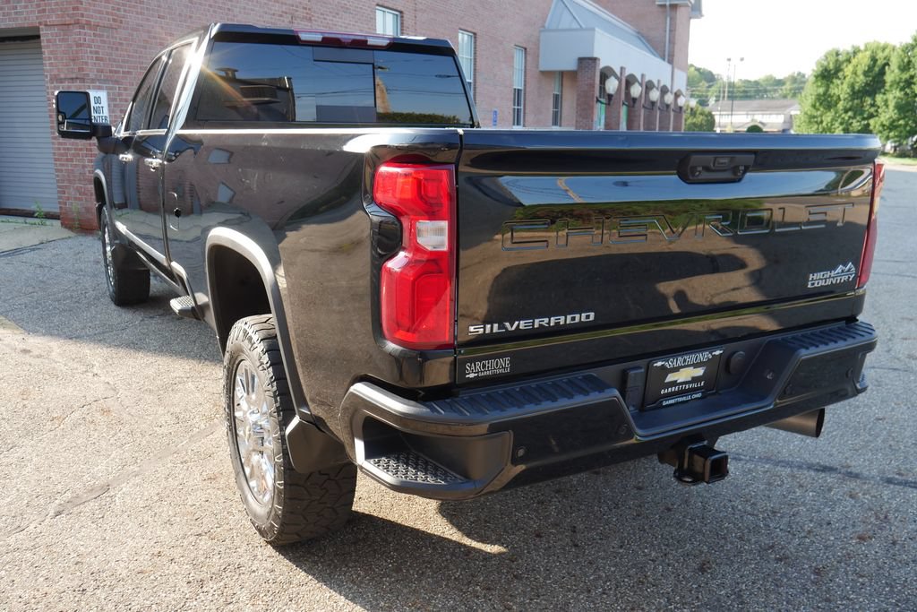 Used 2024 Chevrolet Silverado 2500 High Country AWD/4WD image 6