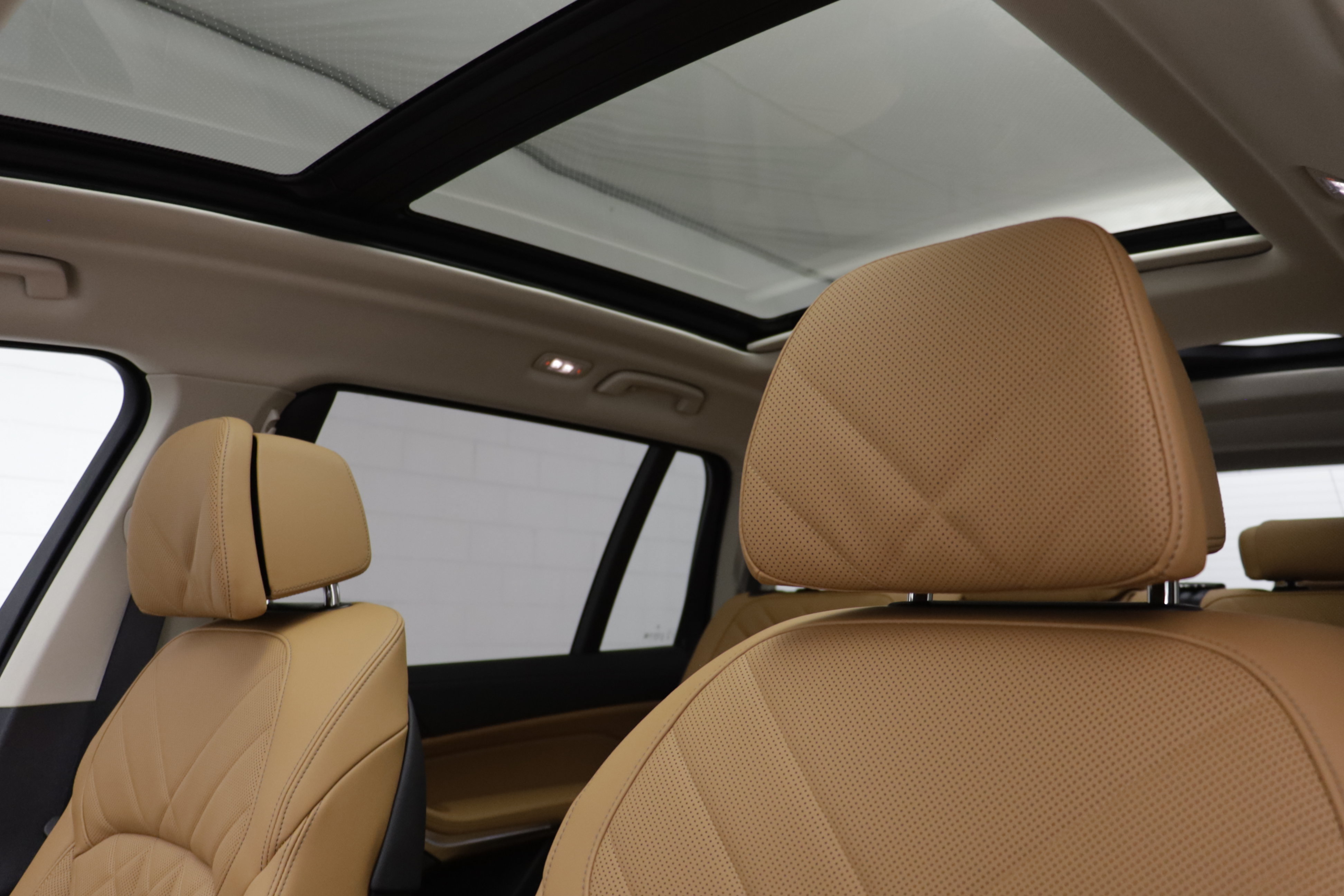 New 2027 BMW X7 xDrive40i w/ Executive Package AWD/4WD image 14