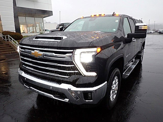 Certified 2024 Chevrolet Silverado 2500 LTZ w/ LTZ Convenience Package image 11