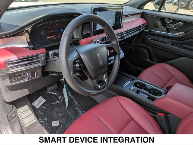 New 2025 Lincoln Corsair Grand Touring image 8