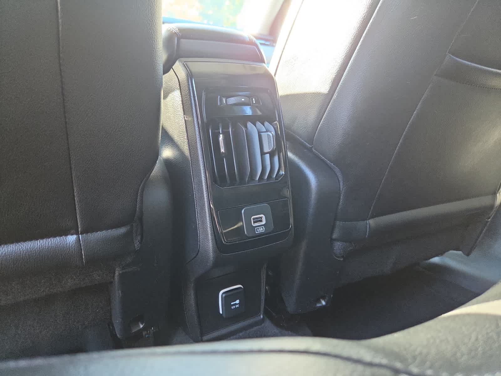 Used 2022 Jeep Compass Limited w/ Sun and Sound Group AWD/4WD image 16