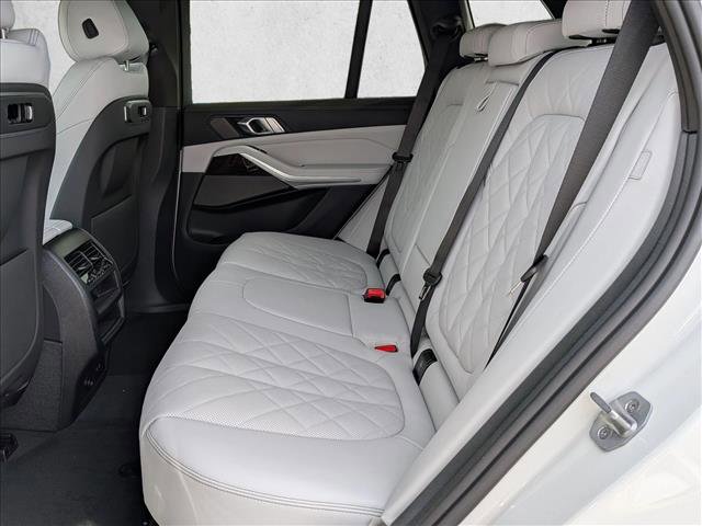 New 2026 BMW X5 xDrive40i w/ Premium Package image 16