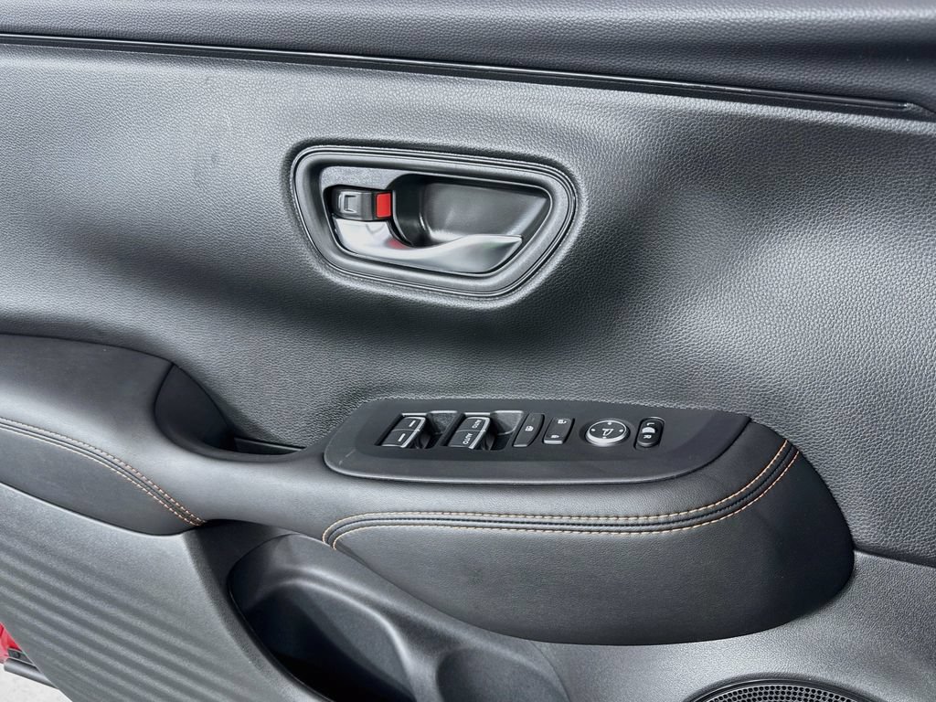 Used 2024 Honda HR-V Sport image 17