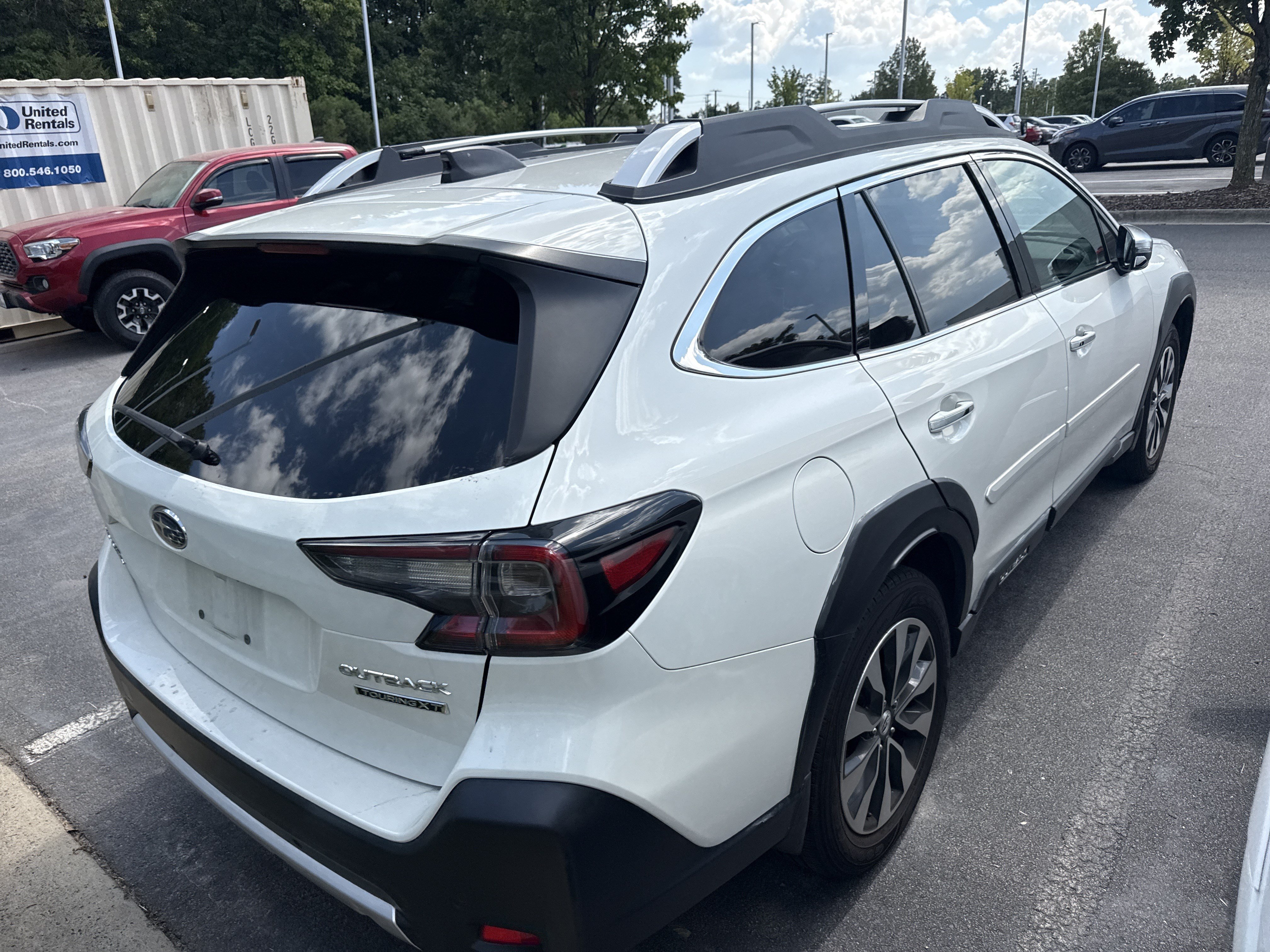 Used 2023 Subaru Outback Touring XT AWD/4WD image 7