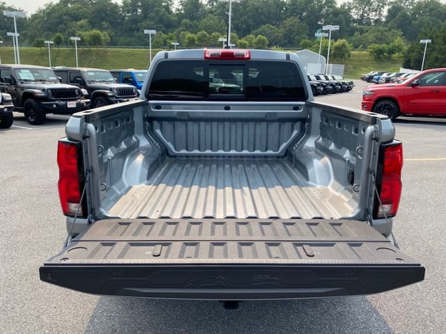 Used 2023 Chevrolet Colorado Z71 w/ Z71 Convenience Package 2 AWD/4WD image 9