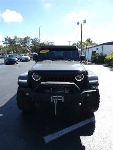 Used 2020 Jeep Wrangler Unlimited Sahara AWD/4WD image 4