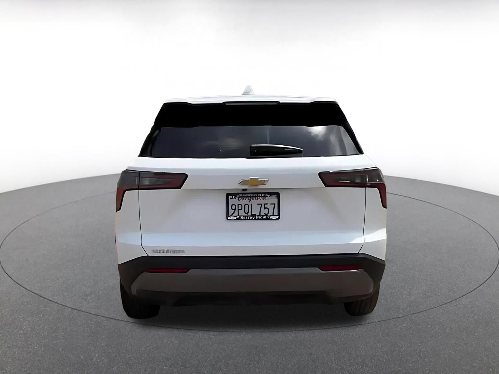Used 2025 Chevrolet Equinox LT FWD image 12