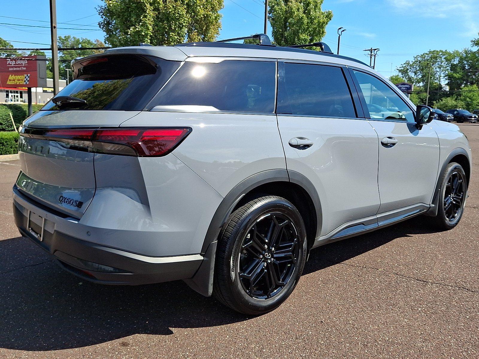 Certified 2026 INFINITI QX60 Sport w/ Dark Cargo Package AWD/4WD image 6