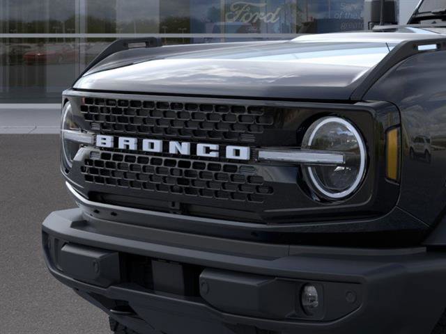 New 2026 Ford Bronco Outer Banks w/ Black Appearance Package image 21