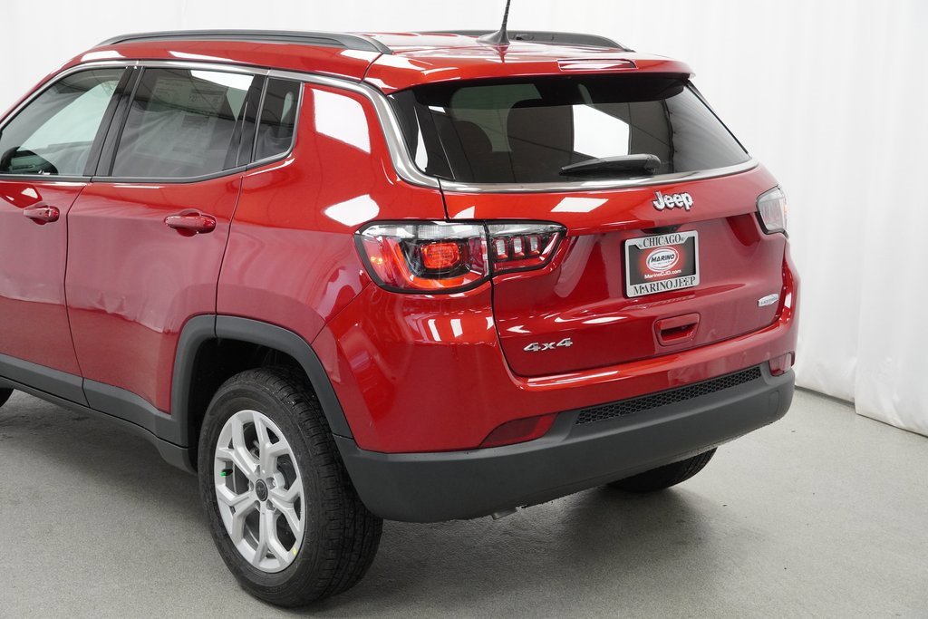 Certified 2025 Jeep Compass Latitude w/ Convenience Group image 13