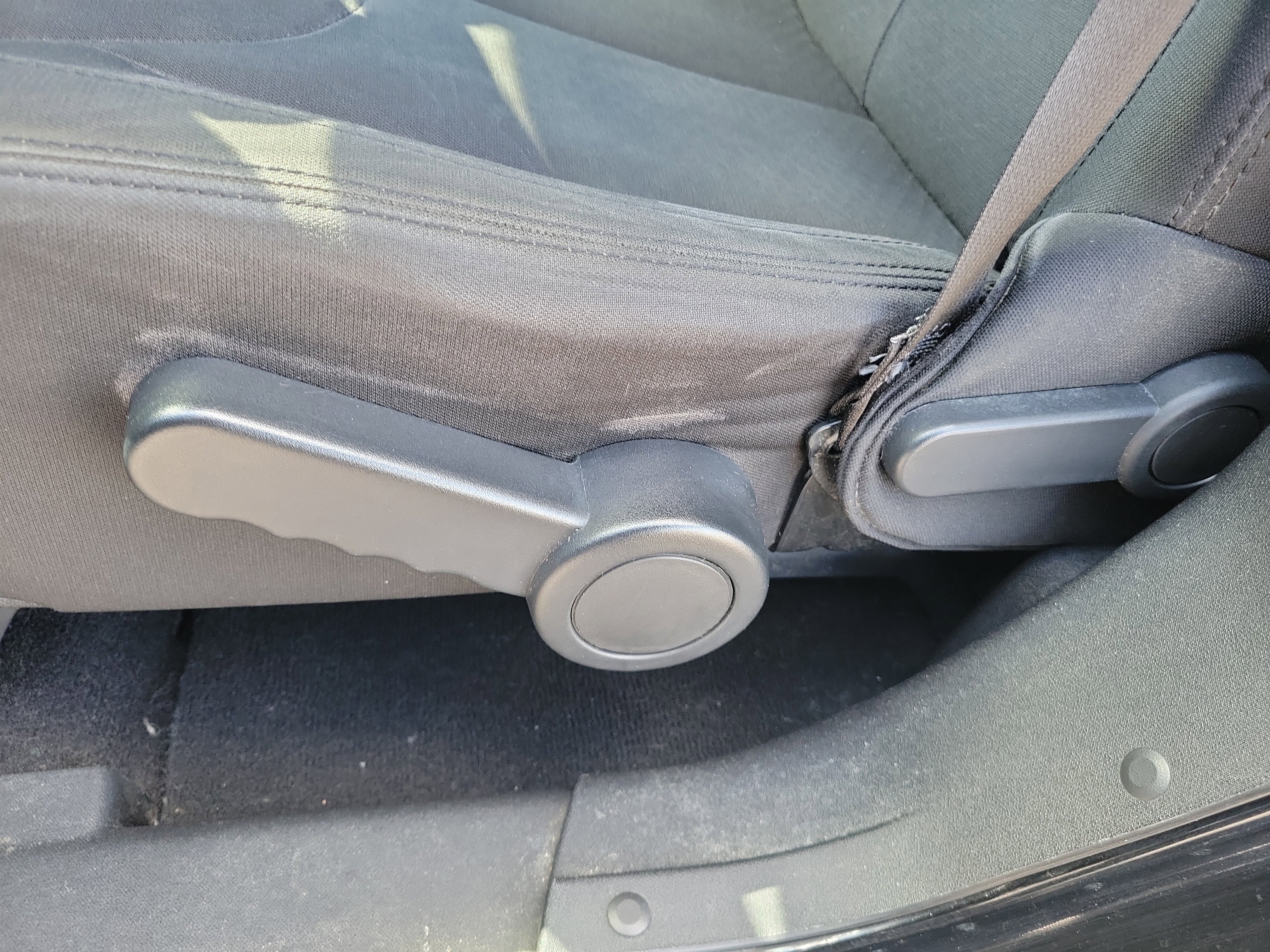 Used 2016 Jeep Wrangler Unlimited Sport image 16