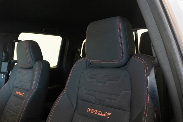 Used 2025 Nissan Frontier Pro-X w/ Pro Convenience Package RWD image 8