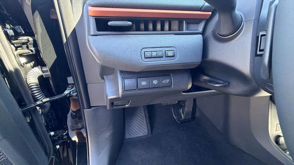 New 2026 Subaru Uncharted Premium image 30