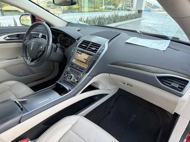 Used 2017 Lincoln MKZ Reserve FWD image 21