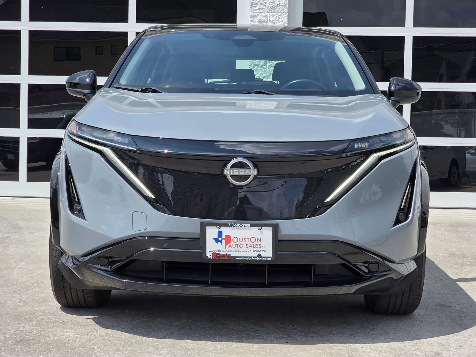 Used 2023 Nissan Ariya AWD image 10