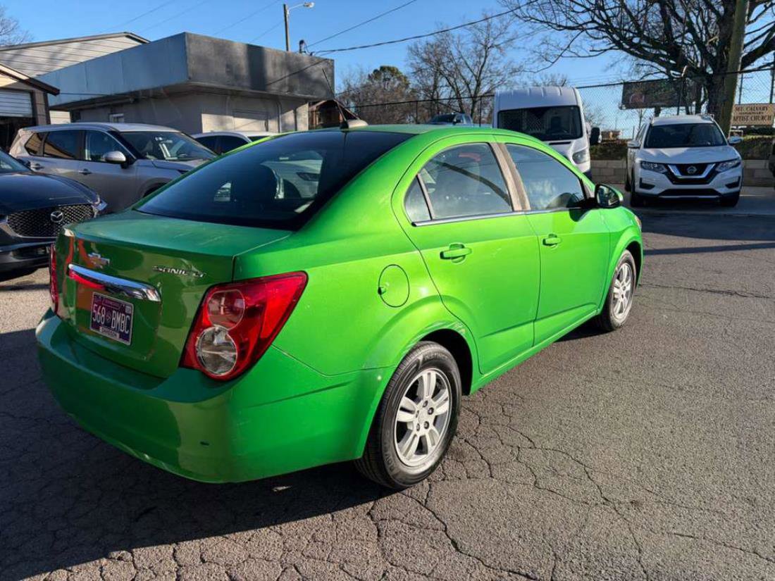 Used 2016 Chevrolet Sonic LT image 5